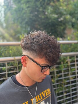 刈部倶楽舞 茶髪スペインカール!