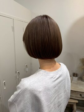 ロッカ(ROCCA) 【透明感】さらツヤボブ