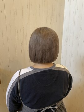 ベンティ(Venti) White beige