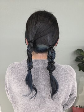 リボン(Libon) ツイン三つ編みヘアアレンジ