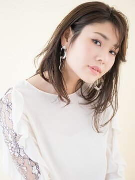 ワン 横浜(ONE005) 大人めレイヤー【ONE横浜】