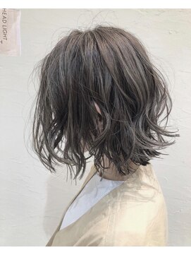 モアナ バイ ヘッドライト 沖縄東崎店(Moana by HEADLIGHT) グレージュ☆エアリーボブ