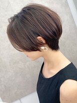 アヴァロン(AVALON)&nbsp;30、40代にオススメ！絶壁解消ひし形くびれショート×イルミナ