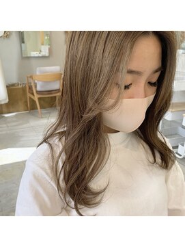 インビテーション(invitation) ミルクティーベージュ