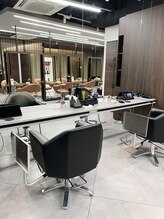 【メンズ専用ブースも完備】最新トレンドから定番人気スタイルまで何でもお任せ下さい【大阪/心斎橋】