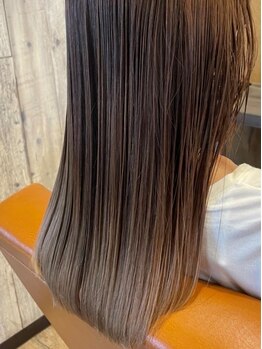 イスト(hair salon ist)の写真/【横手中央通り沿い】ダメージレスでしっとりまとまる自然ストレート♪気になるクセは抑え、柔らか仕上げ◎