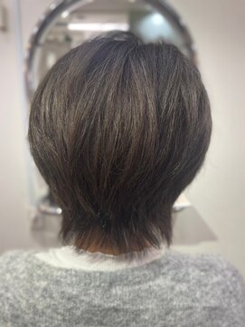 ビィーワンイースト(Be 1 EAST) ミディアムレイヤー