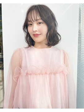 ジュリエッタ(giulietta) ボブ ベージュカラー 透明感カラー