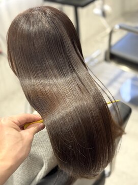 ソヨン 金山店(SOYON) ミディアムレイヤー/黒髪スタイル/グレージュ/髪質改善/小顔