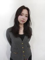 ジーナ オモテサンドウ(XENA)&nbsp;顔周りレイヤー×抜け感スタイル×表参道