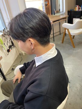 エン(En,) センターパート×ナチュラルマッシュ