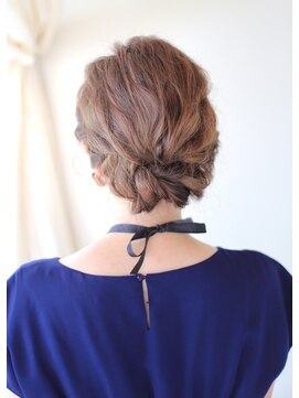 ホワイトルーム(White Room) ふわふわアップスタイル