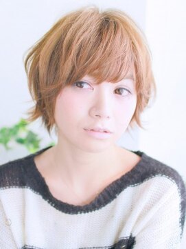 ヘアメイク ナル(hair make nalu) カジュアルなハネ感ショートスタイル