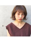 大人可愛い20代30代40代マロンベージュの外ハネ切りっぱなしボブ