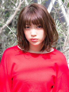 ルティア 池袋(Lutia) 艶感ブラウンカラー