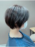 ショートボブ