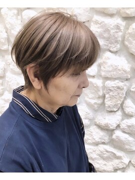 モアナ バイ ヘッドライト 駒沢大学店(Moana by HEADLIGHT) Moana【駒沢】#ショート#くびれショート#ハイトーン#ベージュ