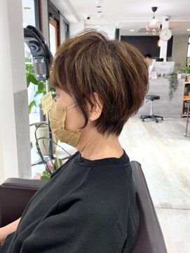 ラッキーヘア 加古川(Lucky Hair) くせ活かしふんわりショート【カドワキ】