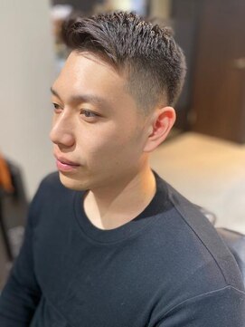 バーバーバー 四谷(BARBER-BAR) 大人の刈り上げスタイル