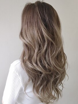 ラックスビールーチェ 沖縄那覇イオンモール店(LUXBE LUCE) 外国人風3Dバレイヤージュ/グレーブラック