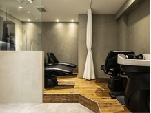 こだわりのヘッドスパ用シャンプー台［インナーカラー/ショート/ブリーチ/ボブ/縮毛矯正/ヘッドスパ］