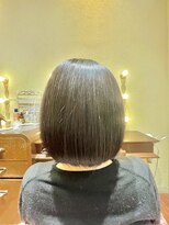 エルサフィロ ヨドヤバシ(el zafiro yodoyabashi)&nbsp;【el zafiro yodoyabashi】大人女性ロートーンボブスタイル