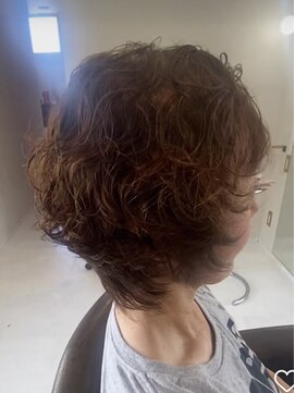 アナログノイ(analog noi) トップにボリュームパーマスタイル