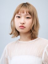 ガリカ 横浜(Gallica) 前髪似合わせ顔周りカットレイヤーカットハイトーンベージュボブ