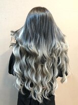 カルフール ロコ 草加西口店(Carrefour LOCO) バレイヤージュ/外国人風カラー/ロング/コントラストカラー/韓国