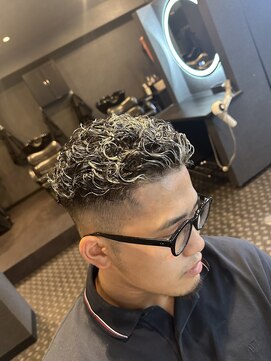 ワールドシップモトマチ(WORLD SHIP MOTOMACHI) 極道パーマ