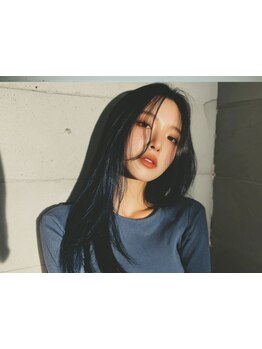 今までにない感動の髪質改善ストレートをあなたに。ダメージレスで自然な仕上がりの縮毛矯正が人気◎