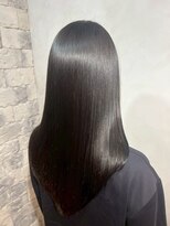 オースト ヘアー ステラ 新宿店(Aust hair Stella)&nbsp;髪質改善 リンゴ幹細胞　ダークブラウン　艶髪