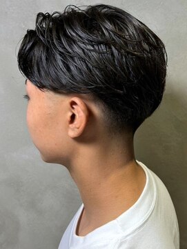 ディスイズバーバーサード(THIS IS BARBER 3rd) 刈り上げマッシュ ダウンパーマ オールバック 毛流れパーマ