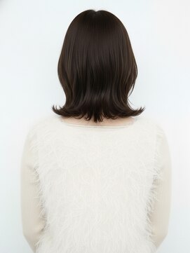 シータ 成増(THETA) ウルフカットミディアム20代30代40代◎前髪あり小顔カット成増