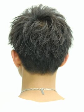 リタバイクロト(LITA by KUROT) 那覇/刈り上げセンターパート/波巻きツイストスパイラル