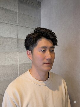 ワンワンオー バーバーショップ コンチネンタル(@110 BARBER SHOP continental) アップバング
