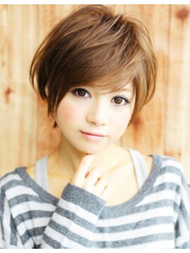 アフロート ディル(AFLOAT D'L) 《AFLOATディル裕二朗》小顔にみせる毛流れのあるショートヘア