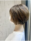 ショートボブ