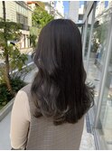 透明感たっぷりオリーブグレージュ【表参道/青山】