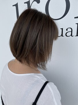 イロン(iroN) 50代女性　白髪ぼかしハイライト