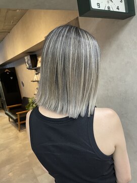 サニー 渋谷(SUNNY) バレイヤージュ、ハイライト、レイヤーロング、グレーベージュ