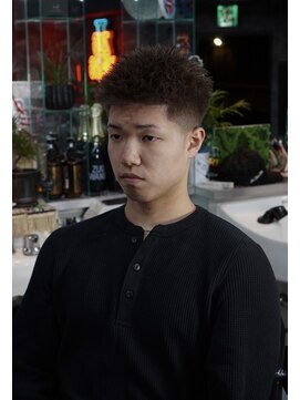 ツークツワンク バーバー 新宿(ZUG2WANG BARBER) スパイキーショート