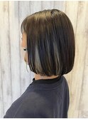ワンレングスボブ　インナーカラー