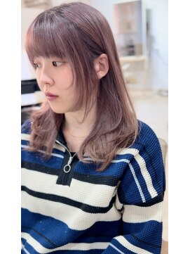 エメ(aimer) ブリーチ履歴ありのピンクベージュ