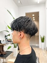 セイドット フクオカ(Say.FUKUOKA) 天神大名緩めスペインカールシャドウパーマツーブロック刈り上げ