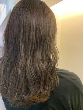 シロ(siro) ロブ × シアーベージュ