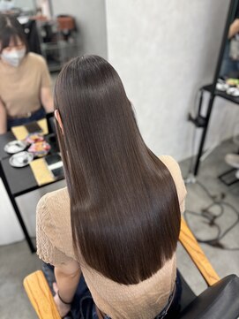 リヴ(LIV) 美髪矯正×顔まわりレイヤー