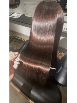 サロンレピア(Salon LEPIA)の写真/憧れのうるツヤ髪へ！アルカリ酸熱トリートメントと髪質改善で、理想のスタイルを叶えよう◎