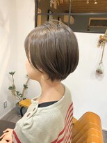 メール(Mer...)&nbsp;透明感あるミニマム丸みショート！