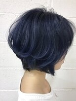 カラーリゾートAi 上野御徒町 仲御徒町店&nbsp;前下がりショートボブ